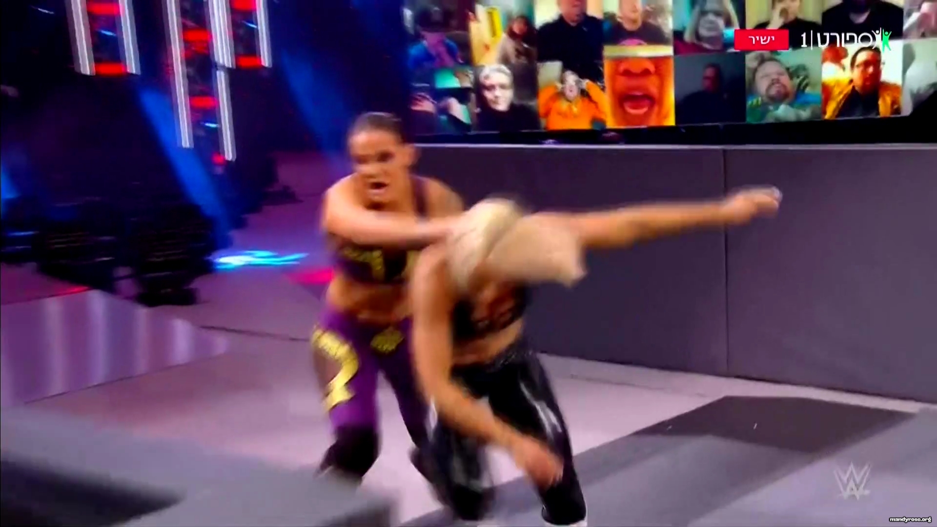 WWE_Monday_Night_Raw_2021_01_04_1080p_HDTV_x264-Star_mkv0049.jpg