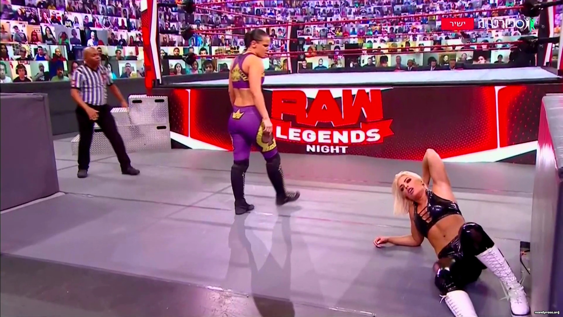 WWE_Monday_Night_Raw_2021_01_04_1080p_HDTV_x264-Star_mkv0063.jpg