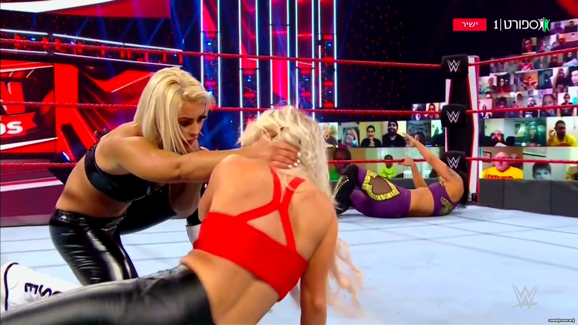 WWE_Monday_Night_Raw_2021_01_04_1080p_HDTV_x264-Star_mkv0155.jpg