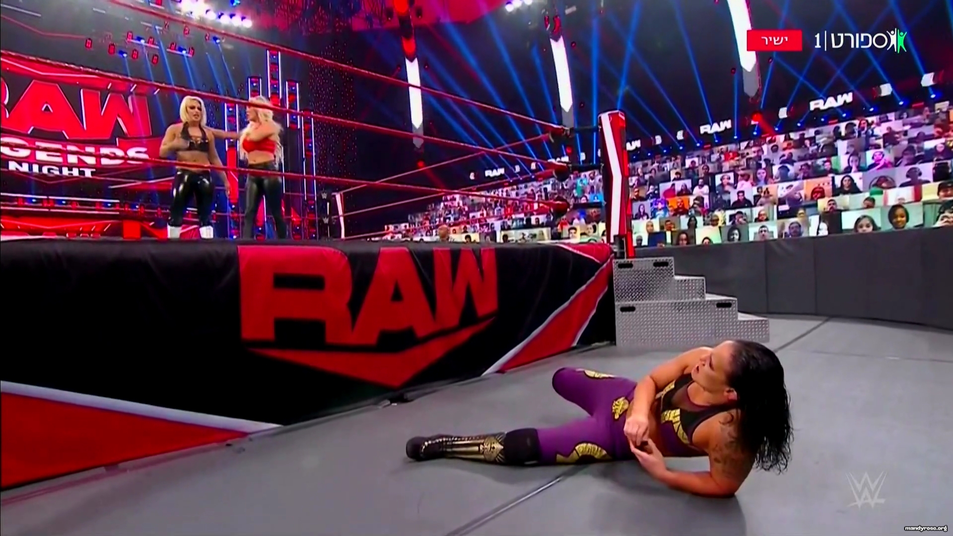 WWE_Monday_Night_Raw_2021_01_04_1080p_HDTV_x264-Star_mkv0178.jpg