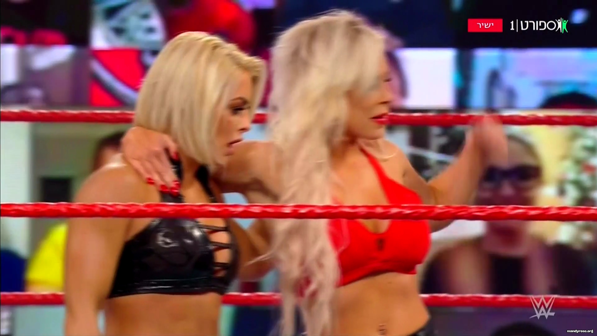 WWE_Monday_Night_Raw_2021_01_04_1080p_HDTV_x264-Star_mkv0181.jpg