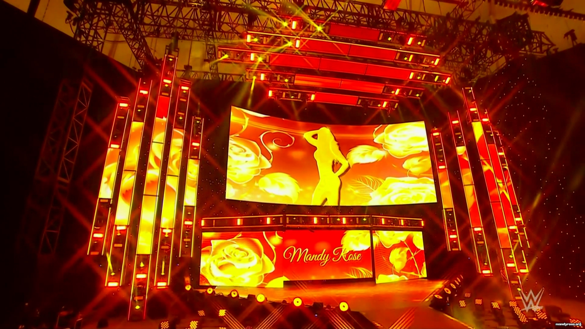 WWE_Monday_Night_Raw_2021_01_18_1080p_HDTV_x264-Star_mkv0032.jpg