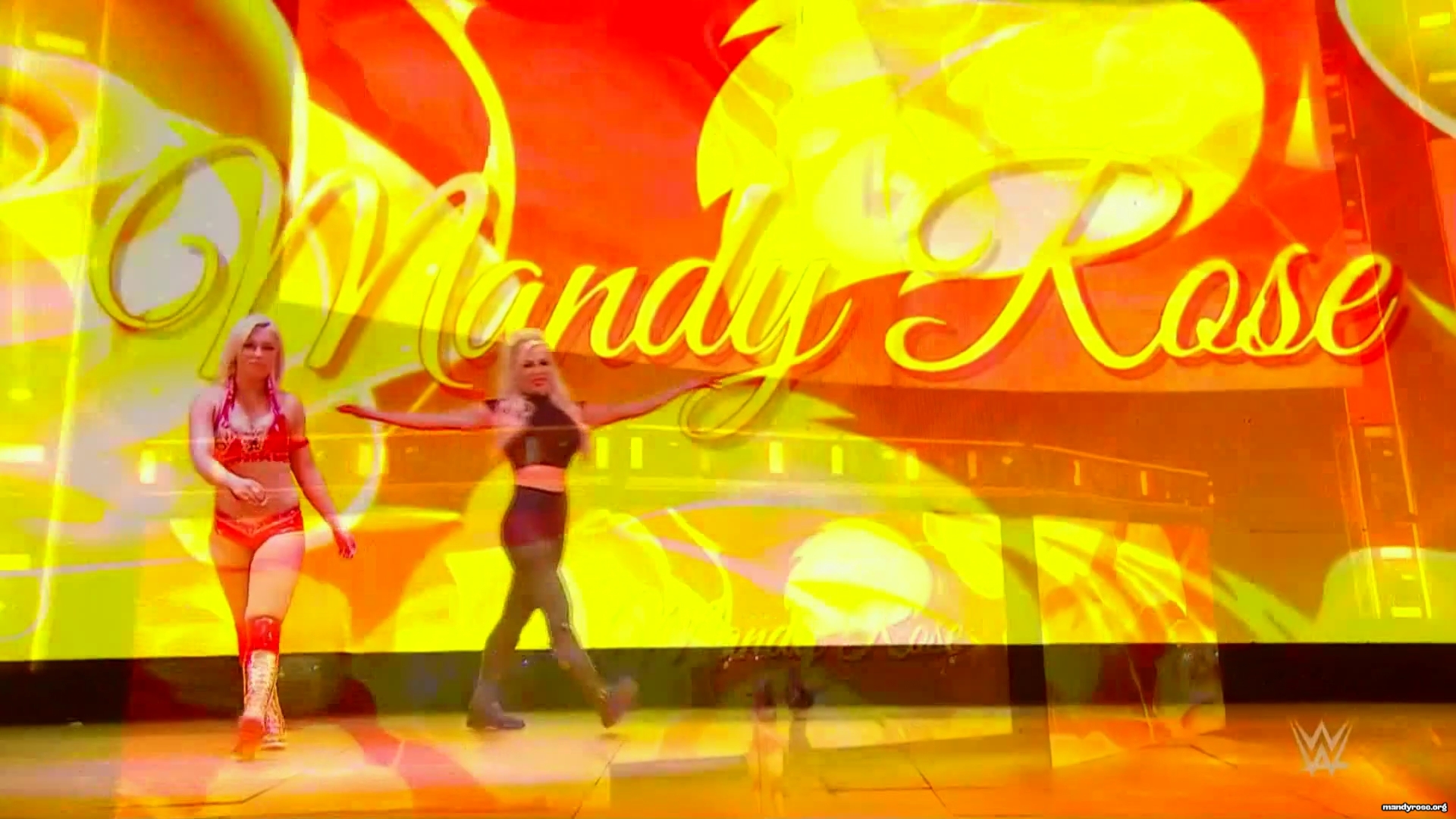 WWE_Monday_Night_Raw_2021_01_18_1080p_HDTV_x264-Star_mkv0039.jpg
