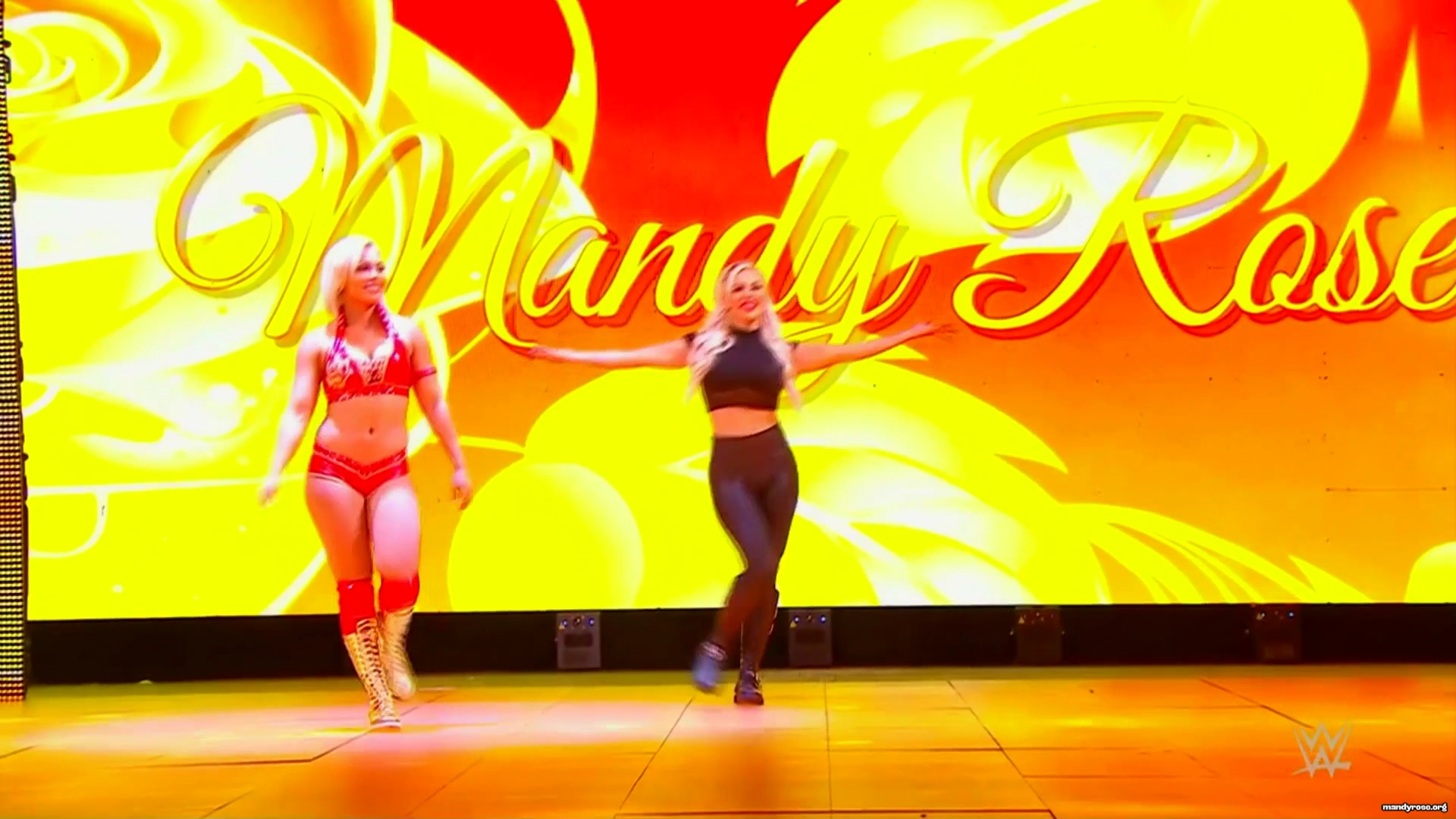 WWE_Monday_Night_Raw_2021_01_18_1080p_HDTV_x264-Star_mkv0040.jpg
