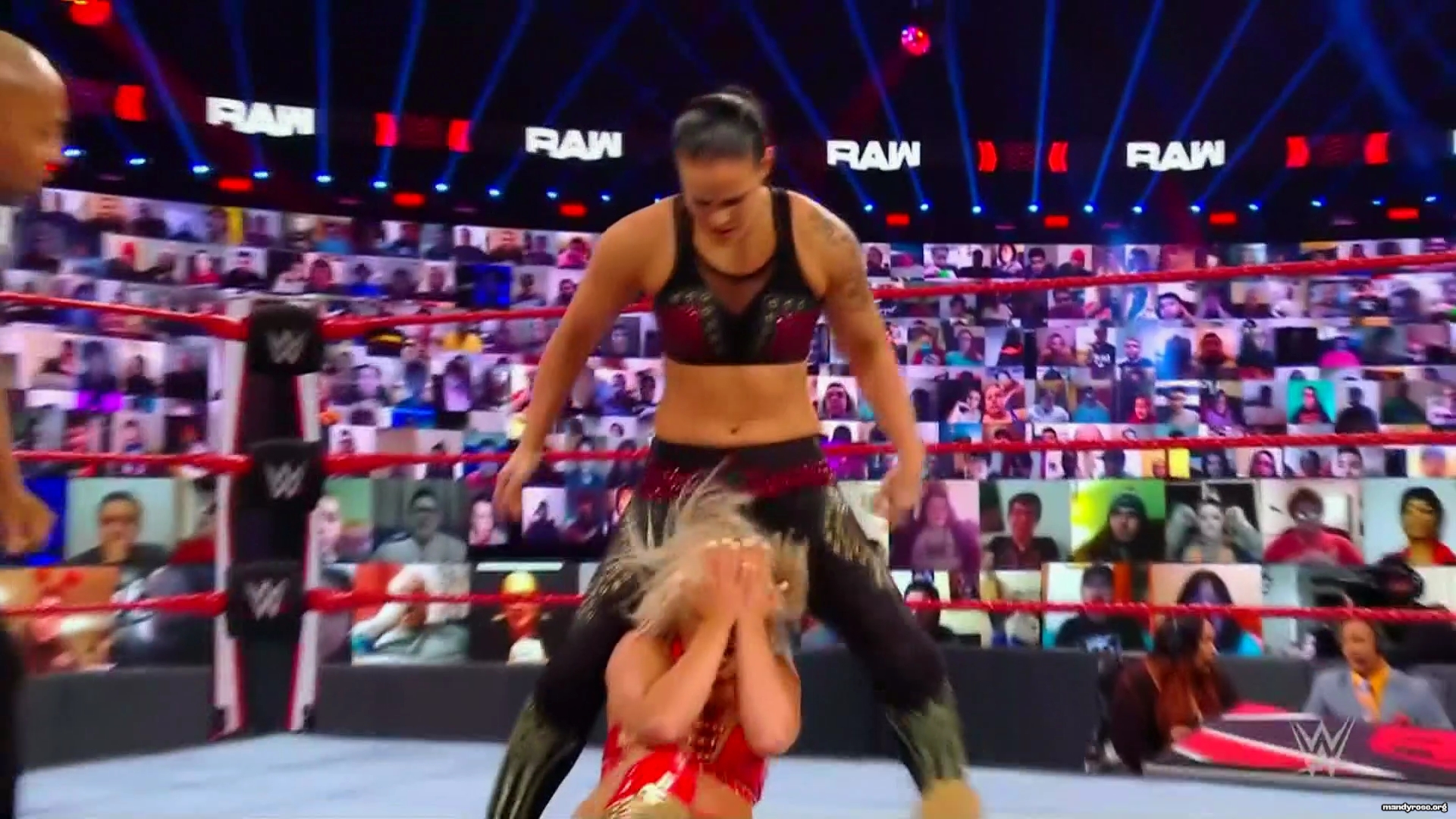 WWE_Monday_Night_Raw_2021_01_18_1080p_HDTV_x264-Star_mkv0388.jpg