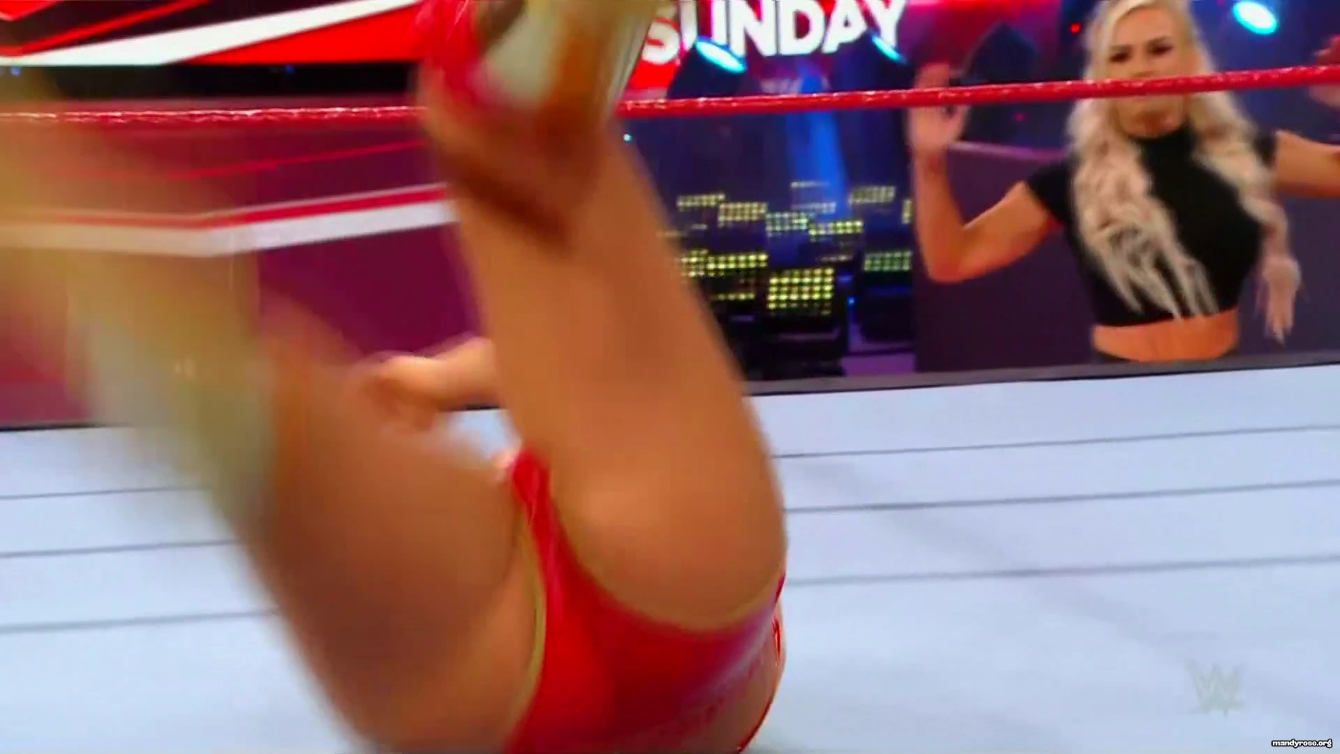 WWE_Monday_Night_Raw_2021_01_18_1080p_HDTV_x264-Star_mkv0439.jpg