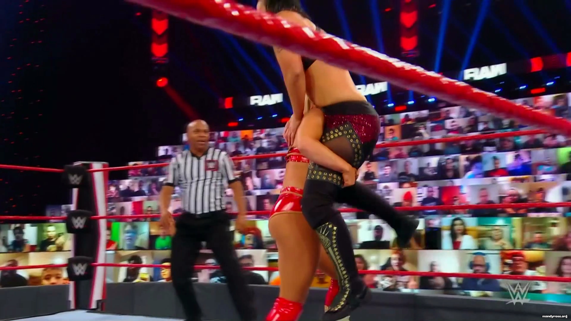 WWE_Monday_Night_Raw_2021_01_18_1080p_HDTV_x264-Star_mkv0502.jpg