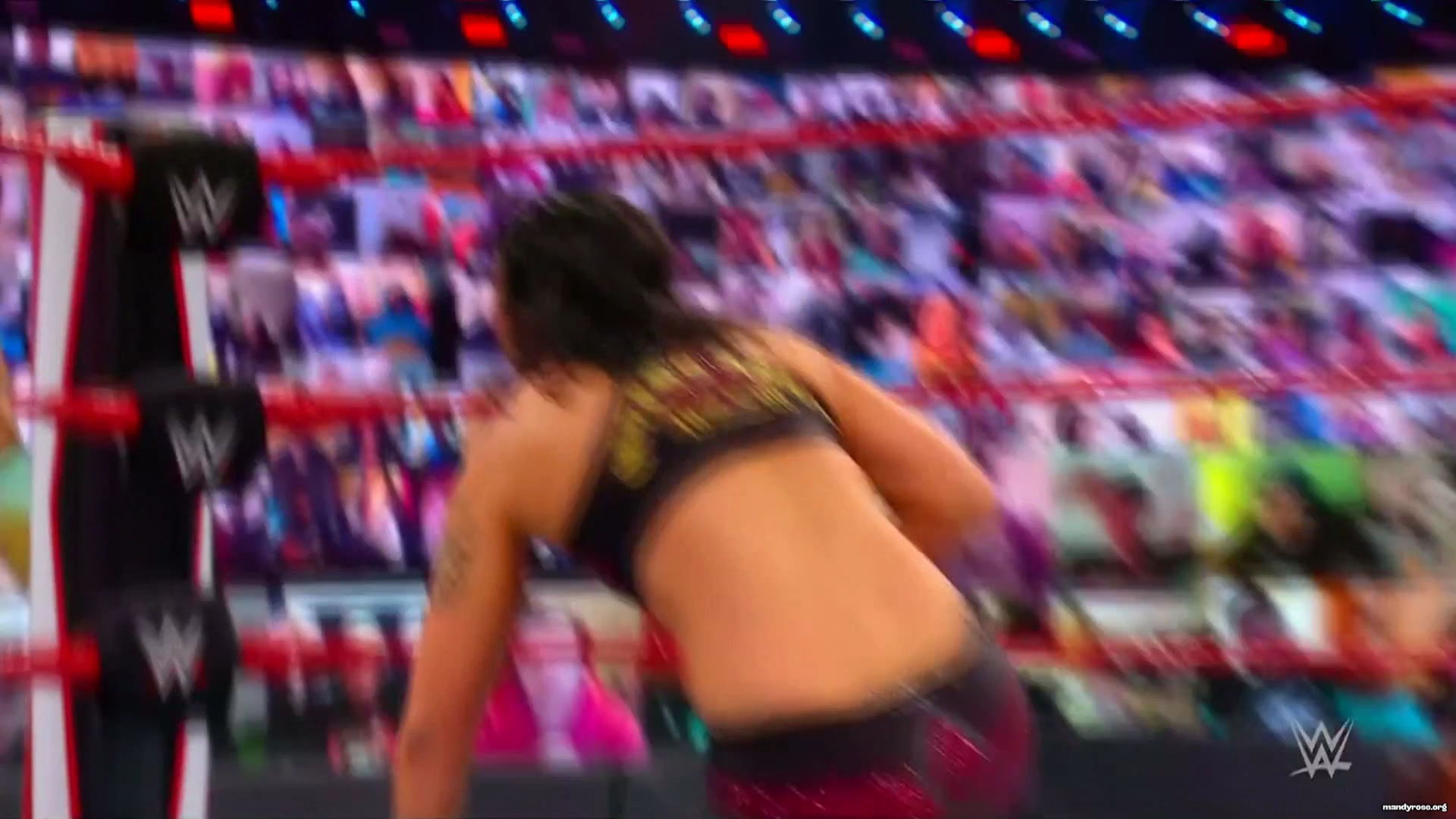 WWE_Monday_Night_Raw_2021_01_18_1080p_HDTV_x264-Star_mkv0567.jpg