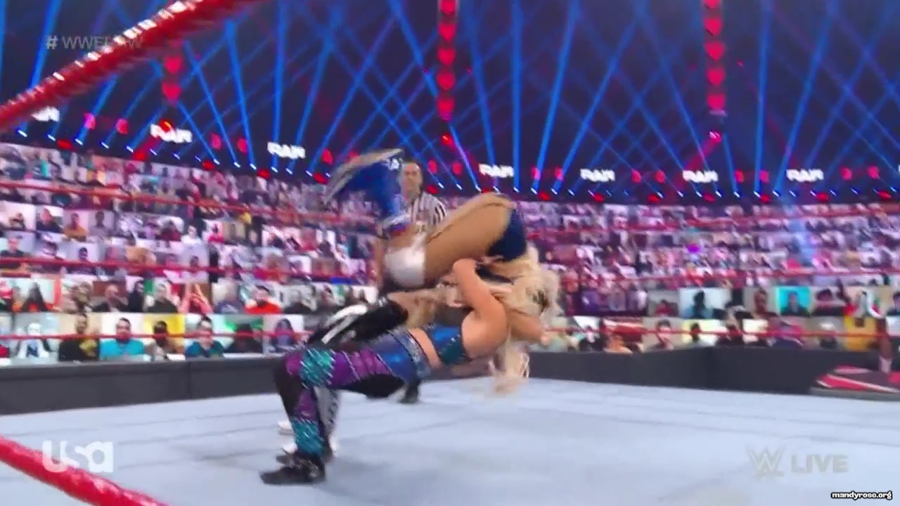 WWE_Monday_Night_Raw_2021_01_25_720p_HDTV_x264-NWCHD_mp40482.jpg