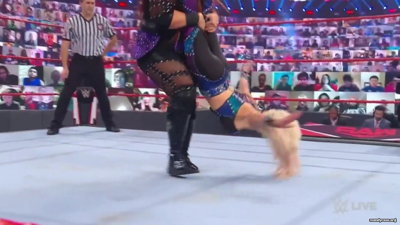 WWE_Monday_Night_Raw_2021_01_25_720p_HDTV_x264-NWCHD_mp40752.jpg