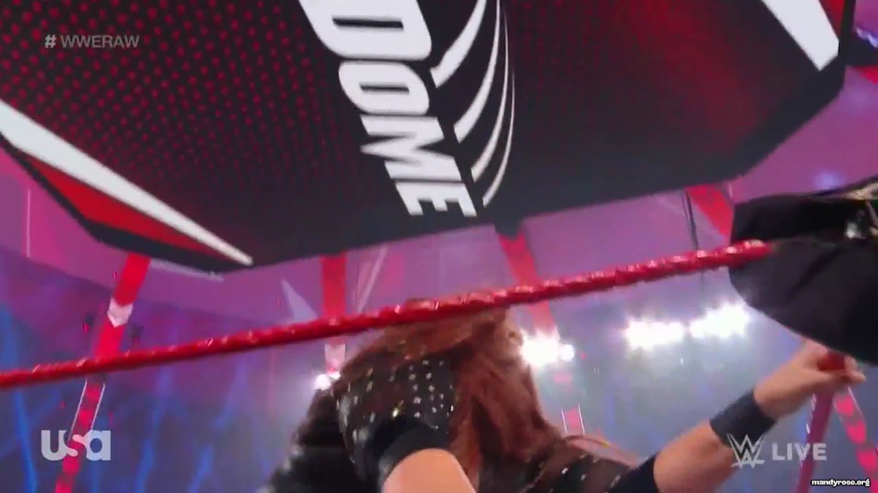 WWE_Monday_Night_Raw_2021_01_25_720p_HDTV_x264-NWCHD_mp40755.jpg