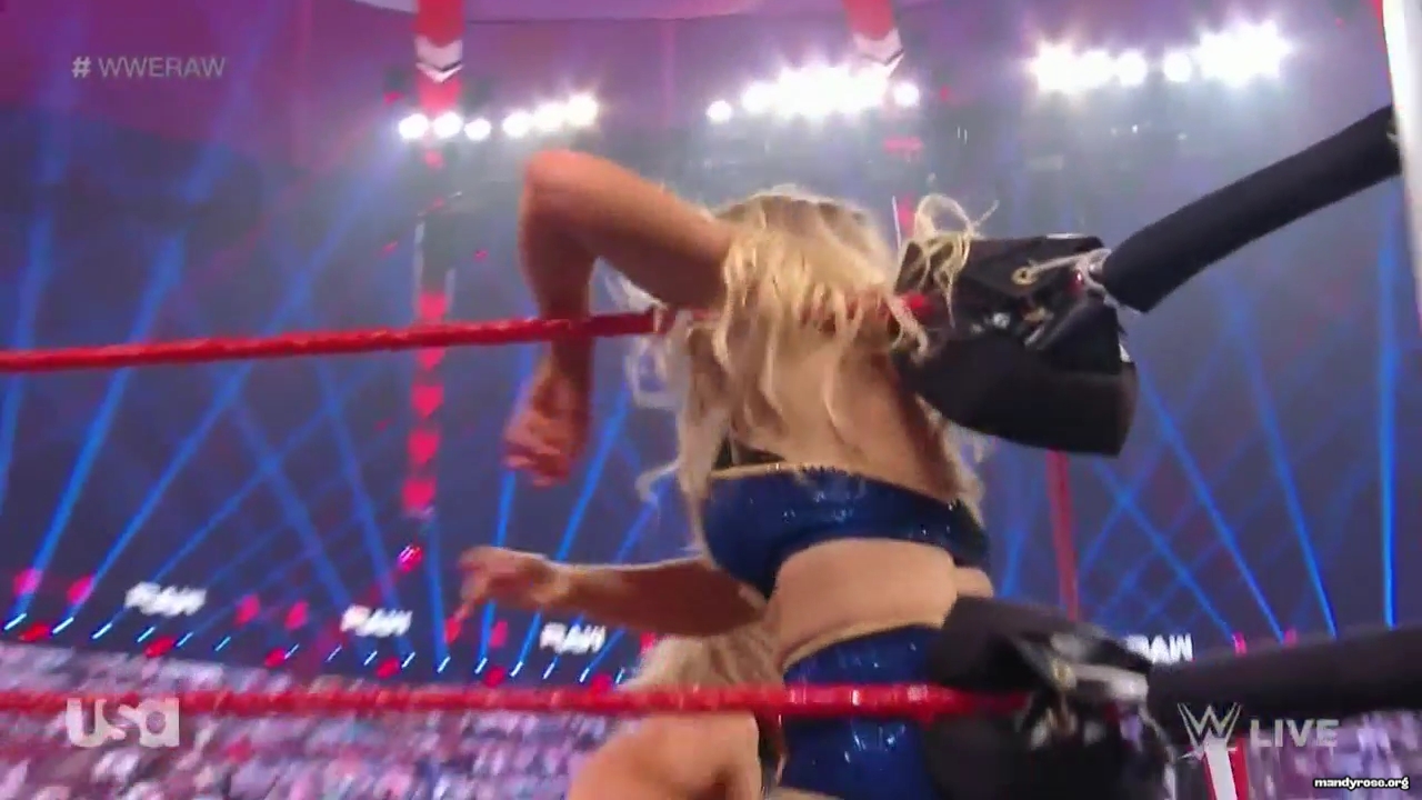 WWE_Monday_Night_Raw_2021_01_25_720p_HDTV_x264-NWCHD_mp40915.jpg