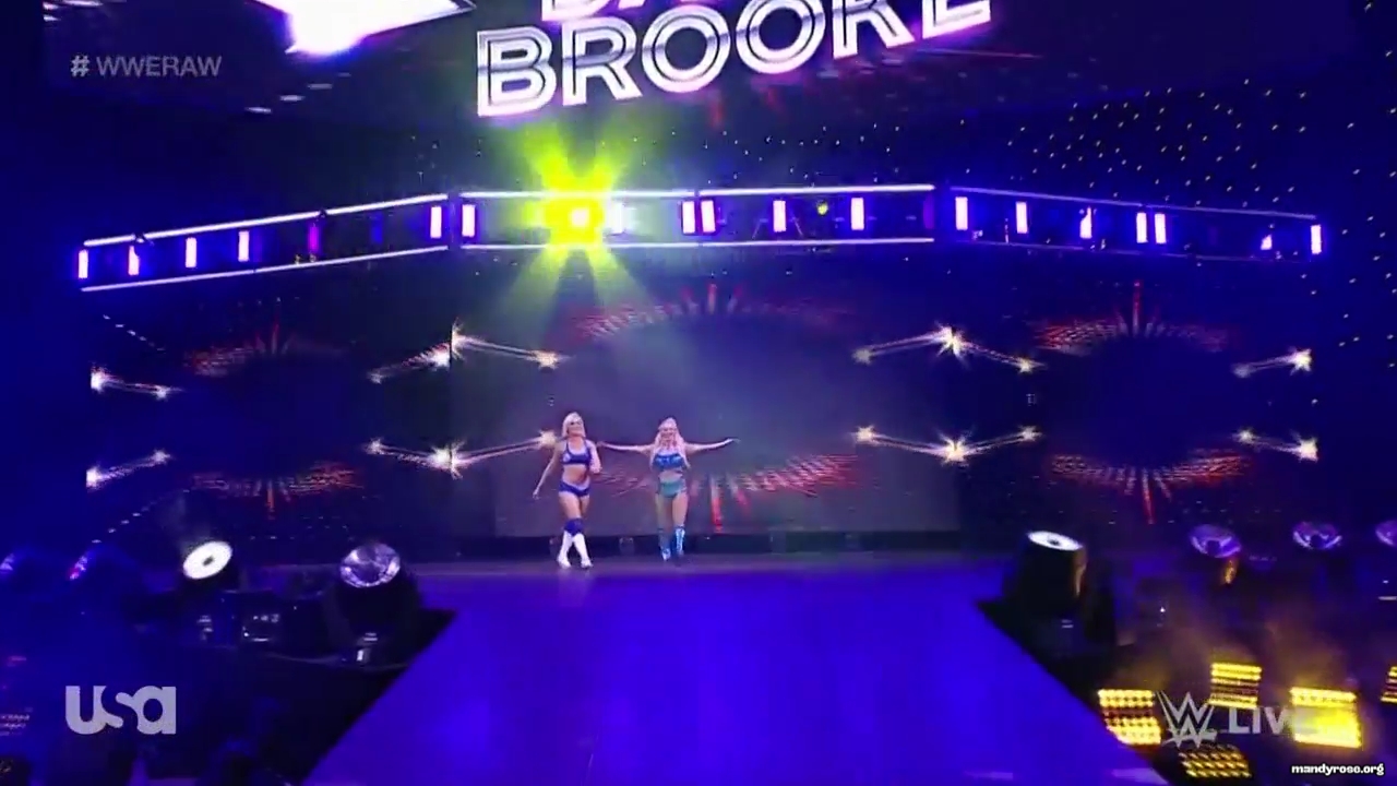 WWE_Monday_Night_Raw_2021_02_01_720p_HDTV_x264-NWCHD_mp40023.jpg