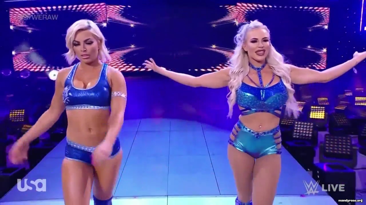 WWE_Monday_Night_Raw_2021_02_01_720p_HDTV_x264-NWCHD_mp40040.jpg