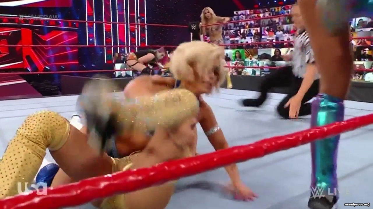 WWE_Monday_Night_Raw_2021_02_01_720p_HDTV_x264-NWCHD_mp40249.jpg