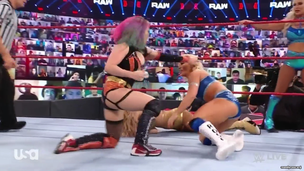 WWE_Monday_Night_Raw_2021_02_01_720p_HDTV_x264-NWCHD_mp40253.jpg
