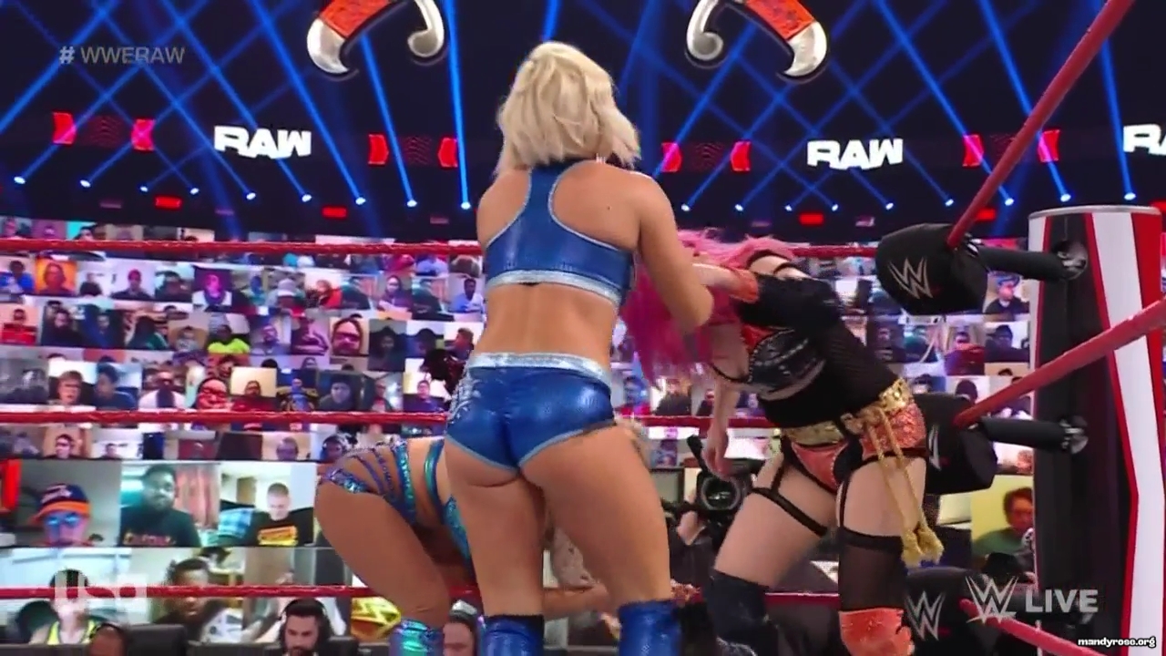 WWE_Monday_Night_Raw_2021_02_01_720p_HDTV_x264-NWCHD_mp40271.jpg