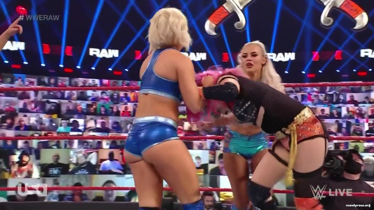 WWE_Monday_Night_Raw_2021_02_01_720p_HDTV_x264-NWCHD_mp40272.jpg