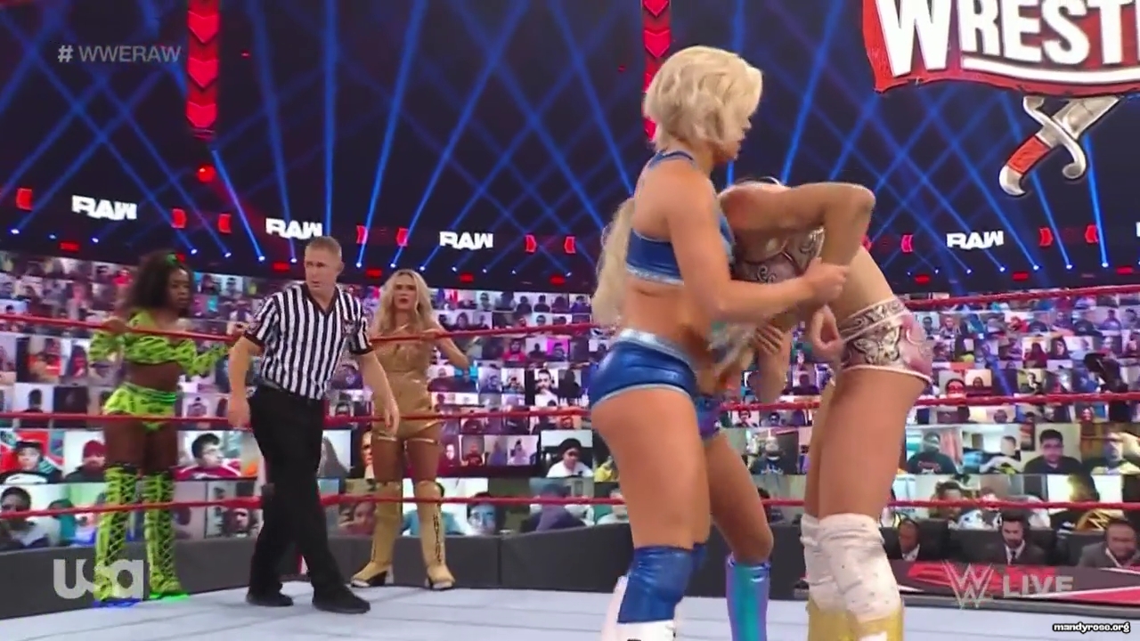 WWE_Monday_Night_Raw_2021_02_01_720p_HDTV_x264-NWCHD_mp40414.jpg