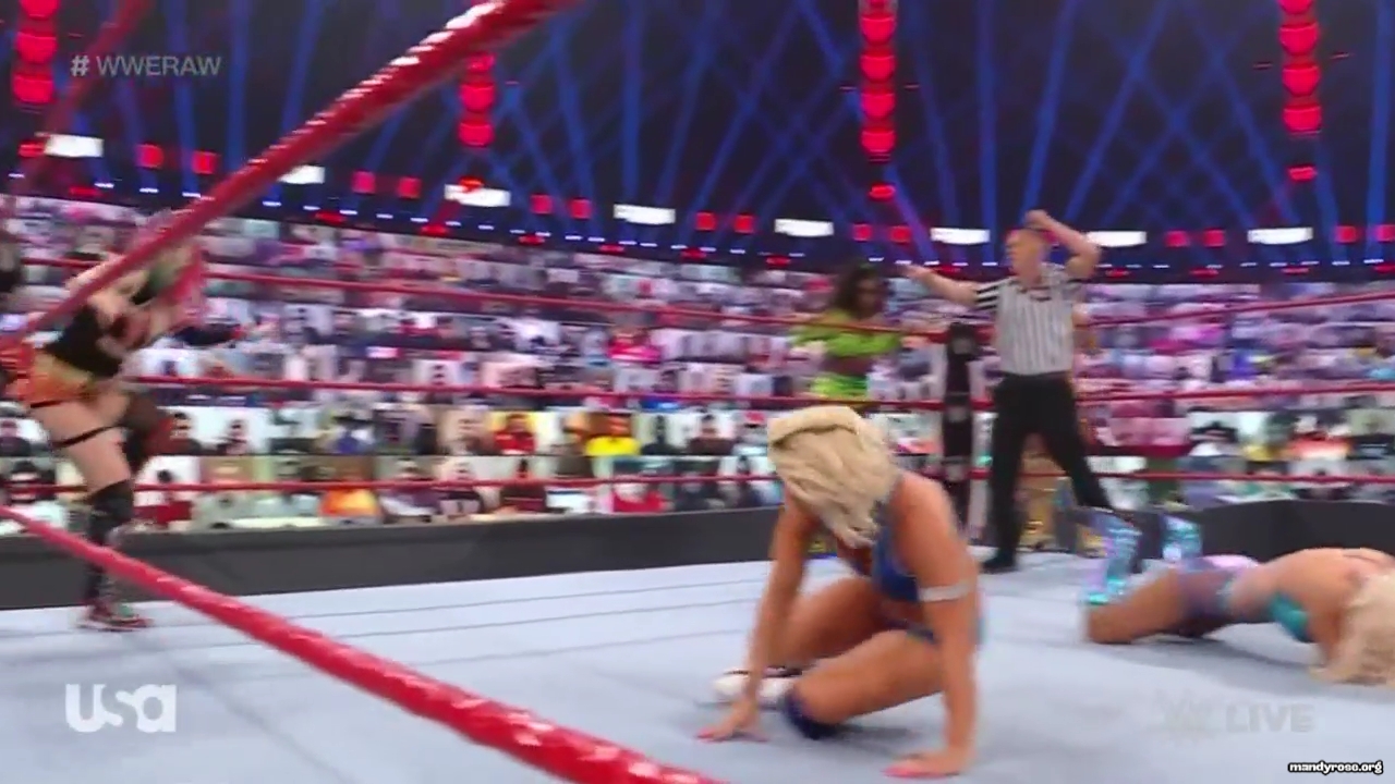 WWE_Monday_Night_Raw_2021_02_01_720p_HDTV_x264-NWCHD_mp40425.jpg