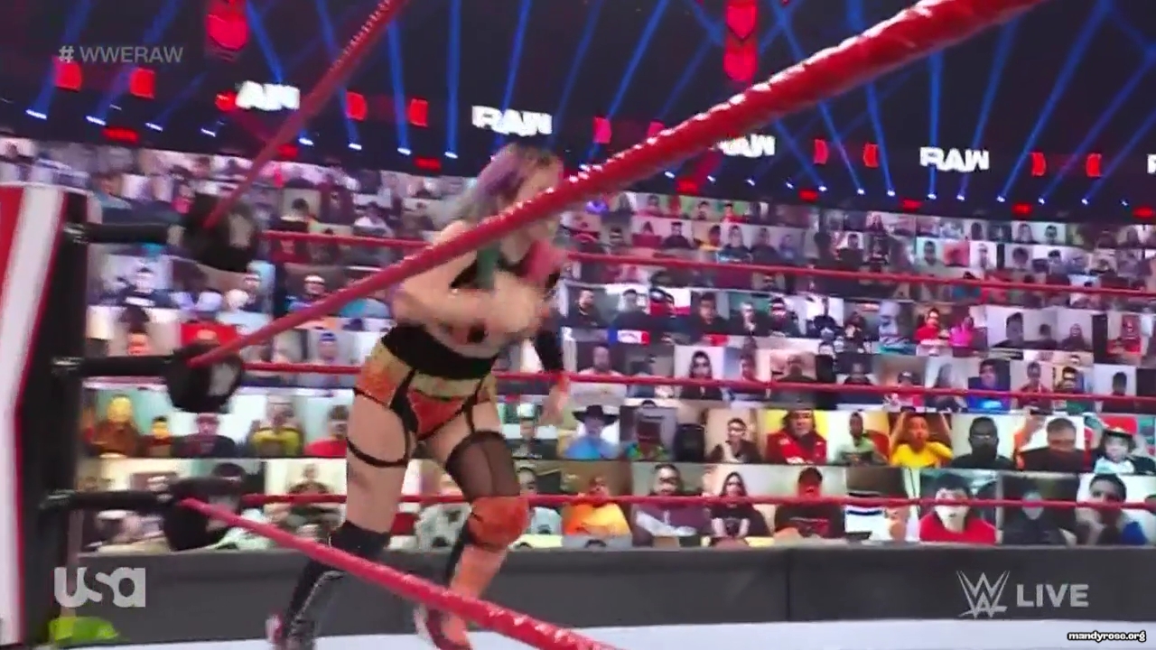 WWE_Monday_Night_Raw_2021_02_01_720p_HDTV_x264-NWCHD_mp40426.jpg