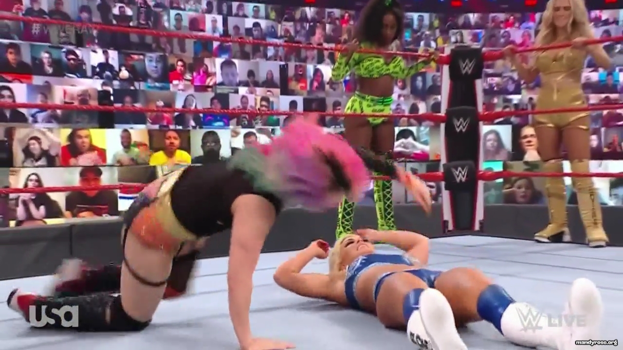 WWE_Monday_Night_Raw_2021_02_01_720p_HDTV_x264-NWCHD_mp40443.jpg