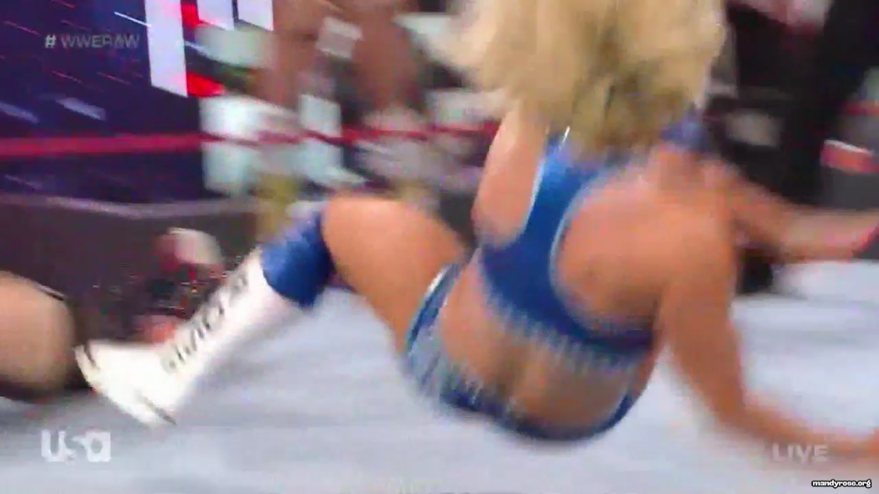 WWE_Monday_Night_Raw_2021_02_01_720p_HDTV_x264-NWCHD_mp40458.jpg