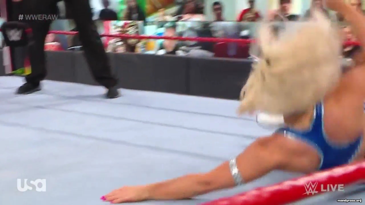 WWE_Monday_Night_Raw_2021_02_01_720p_HDTV_x264-NWCHD_mp40459.jpg