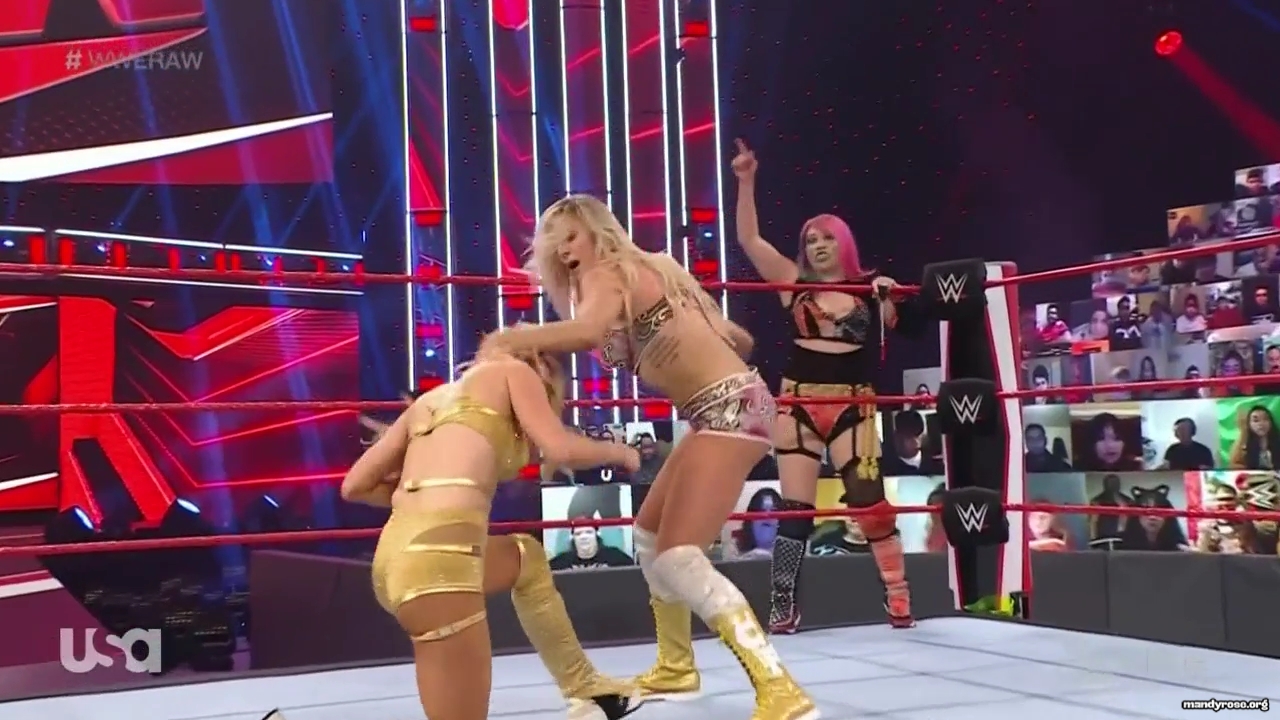 WWE_Monday_Night_Raw_2021_02_01_720p_HDTV_x264-NWCHD_mp40471.jpg