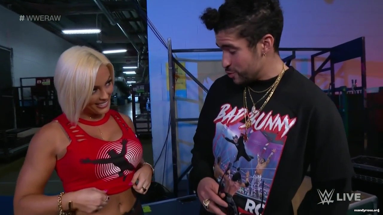 WWE_Monday_Night_Raw_2021_02_15_720p_HDTV_x264-NWCHD_mp40041.jpg