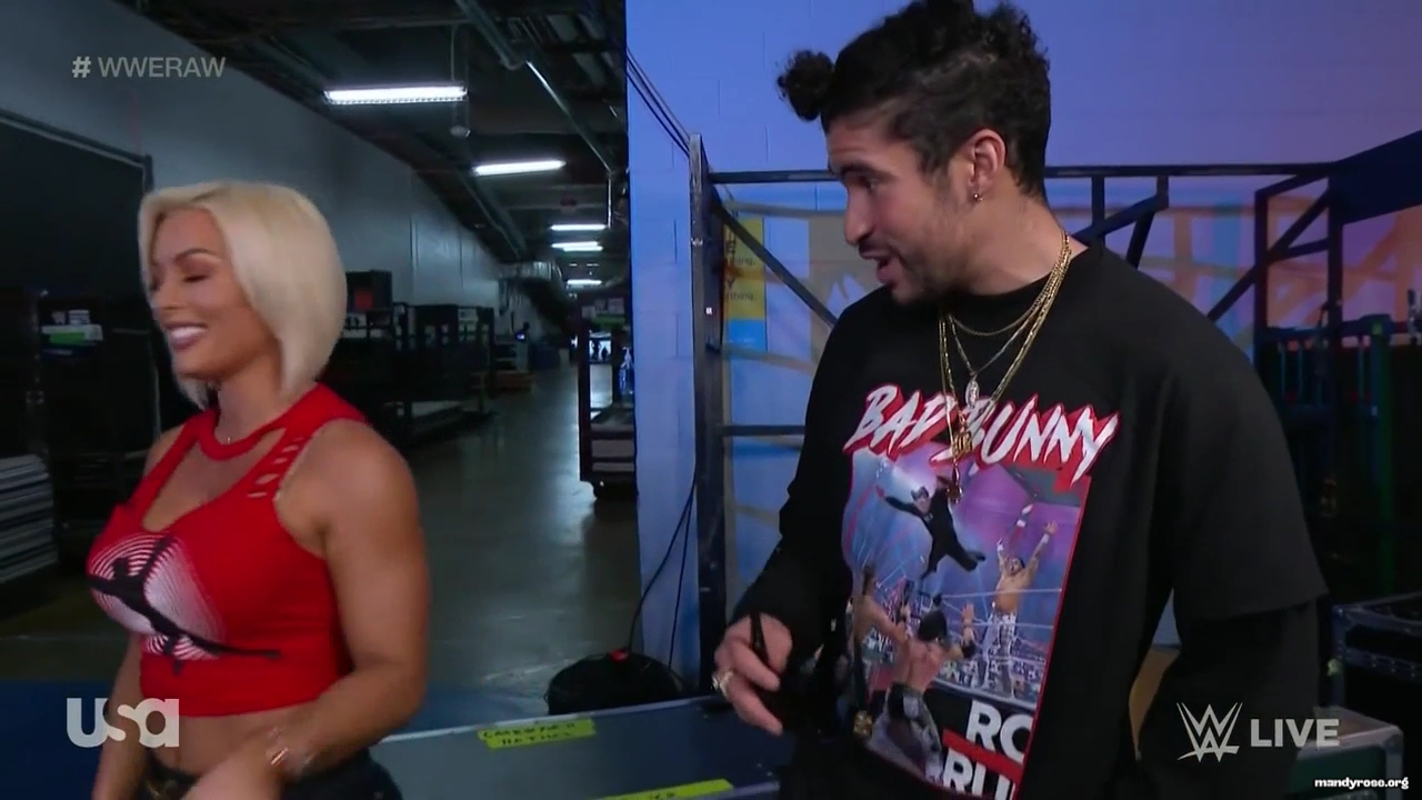 WWE_Monday_Night_Raw_2021_02_15_720p_HDTV_x264-NWCHD_mp40050.jpg