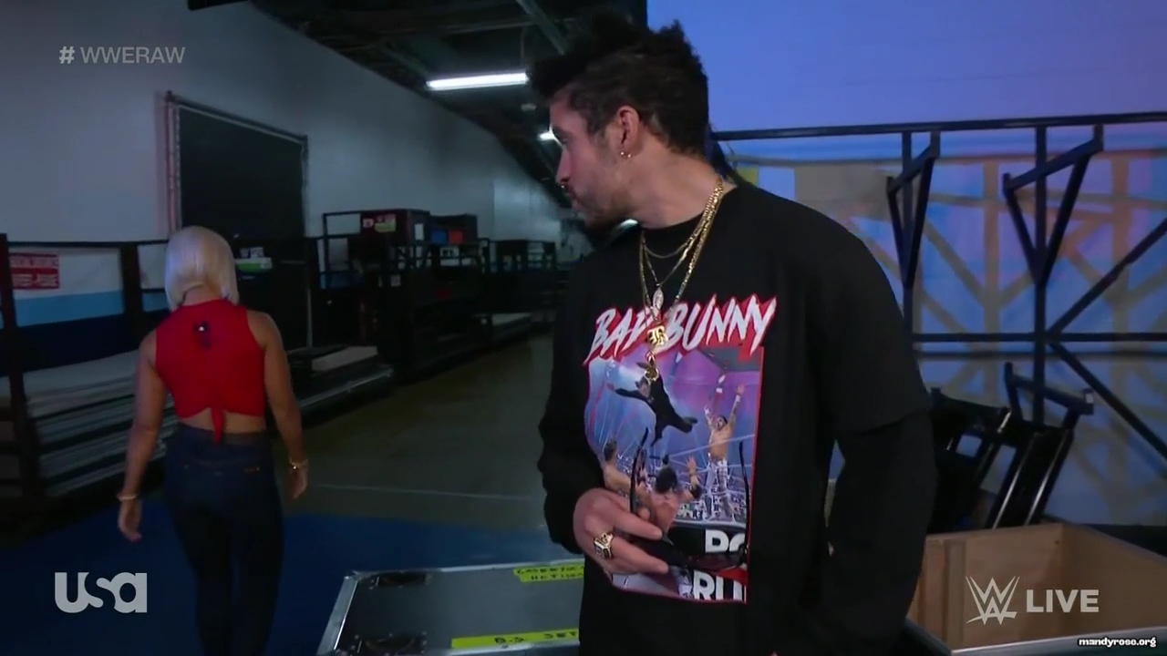 WWE_Monday_Night_Raw_2021_02_15_720p_HDTV_x264-NWCHD_mp40052.jpg