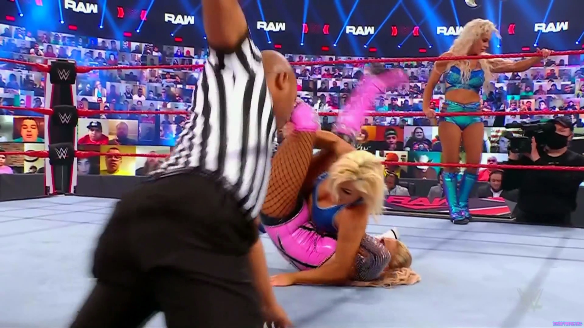 WWE_Monday_Night_Raw_2021_02_22_1080p_HDTV_x264-Star_mkv0075.jpg