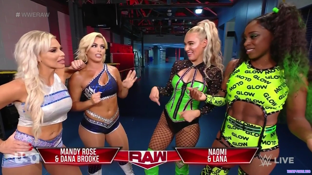 WWE_Monday_Night_Raw_2021_03_15_720p_HDTV_x264-NWCHD_mp40035.jpg