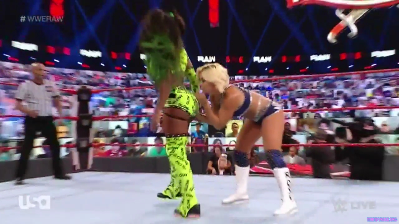 WWE_Monday_Night_Raw_2021_03_15_720p_HDTV_x264-NWCHD_mp40249.jpg