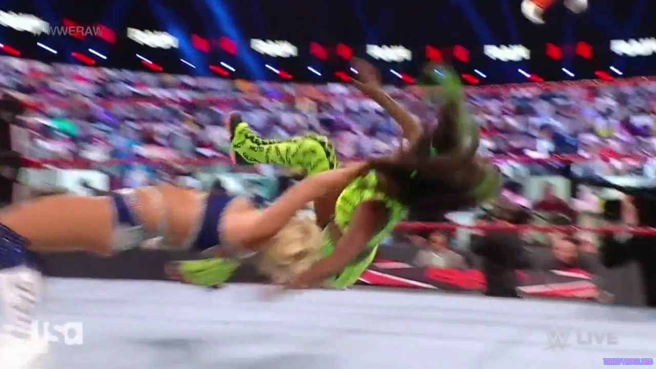 WWE_Monday_Night_Raw_2021_03_15_720p_HDTV_x264-NWCHD_mp40256.jpg