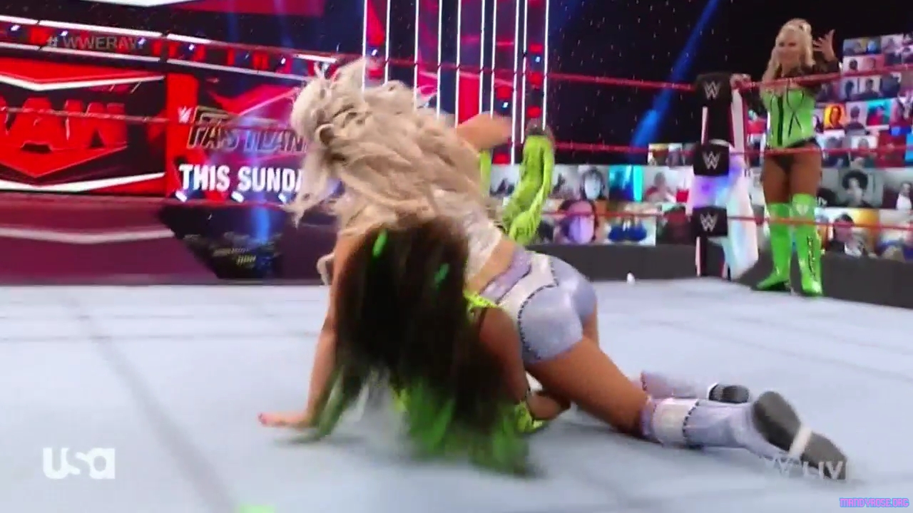 WWE_Monday_Night_Raw_2021_03_15_720p_HDTV_x264-NWCHD_mp40310.jpg