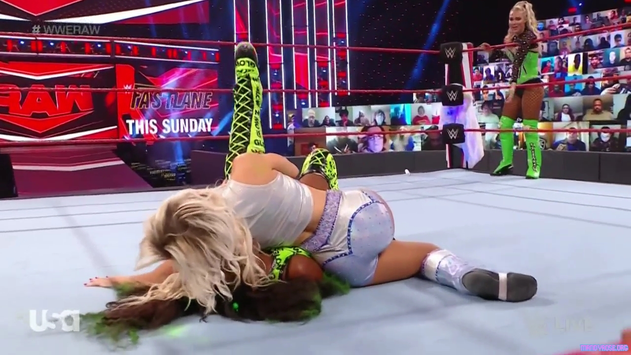 WWE_Monday_Night_Raw_2021_03_15_720p_HDTV_x264-NWCHD_mp40312.jpg