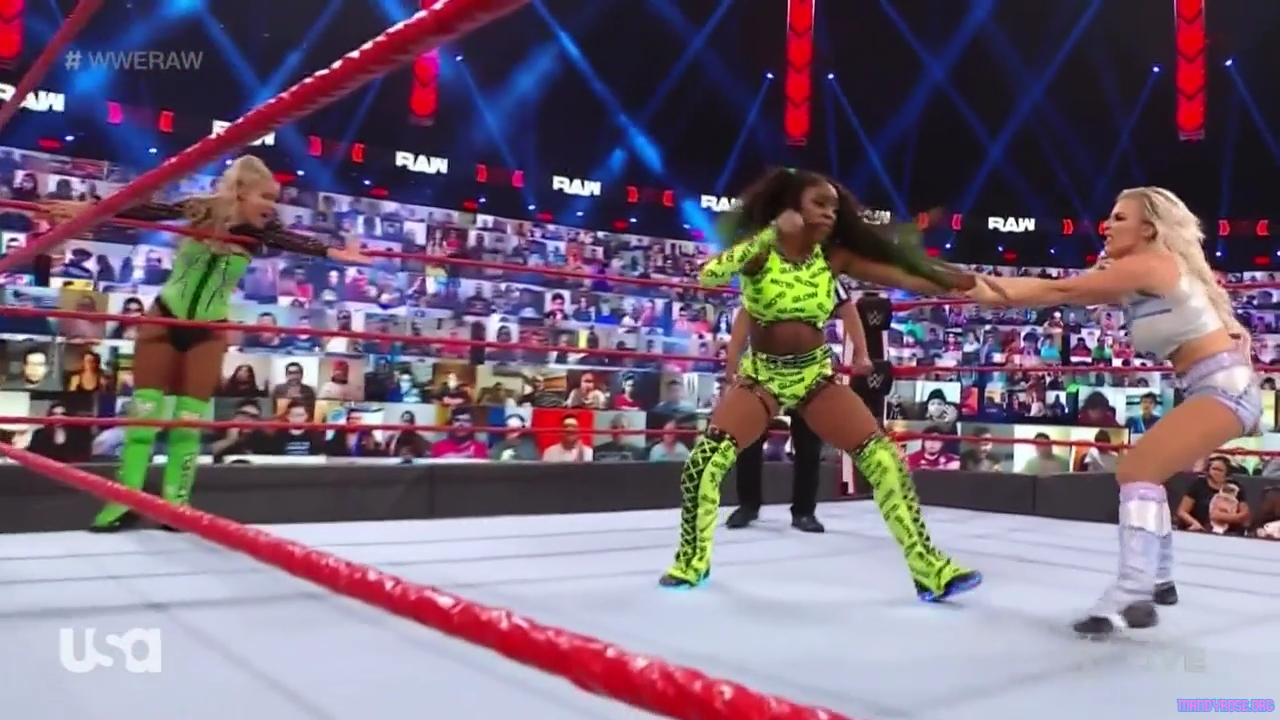 WWE_Monday_Night_Raw_2021_03_15_720p_HDTV_x264-NWCHD_mp40330.jpg