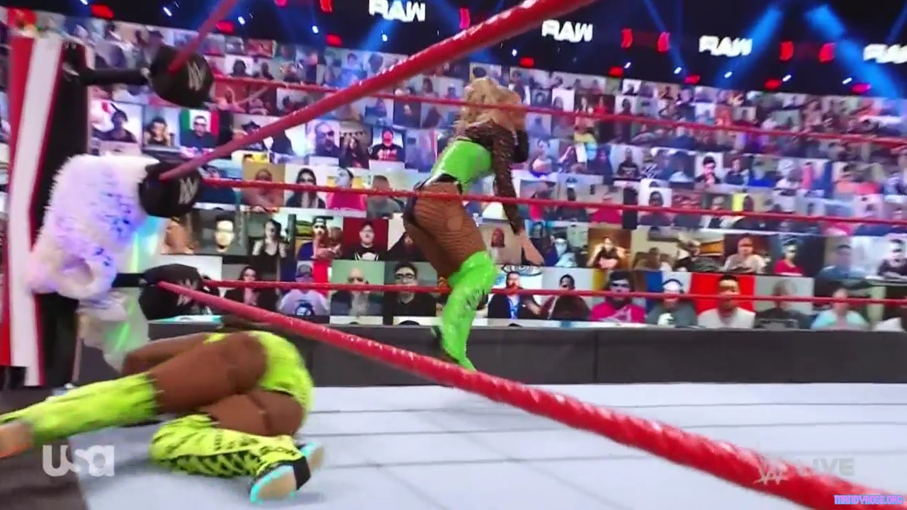 WWE_Monday_Night_Raw_2021_03_15_720p_HDTV_x264-NWCHD_mp40339.jpg