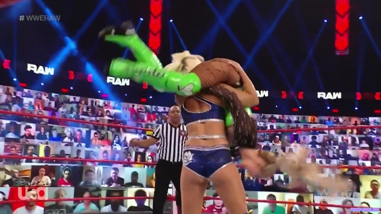 WWE_Monday_Night_Raw_2021_03_15_720p_HDTV_x264-NWCHD_mp40344.jpg