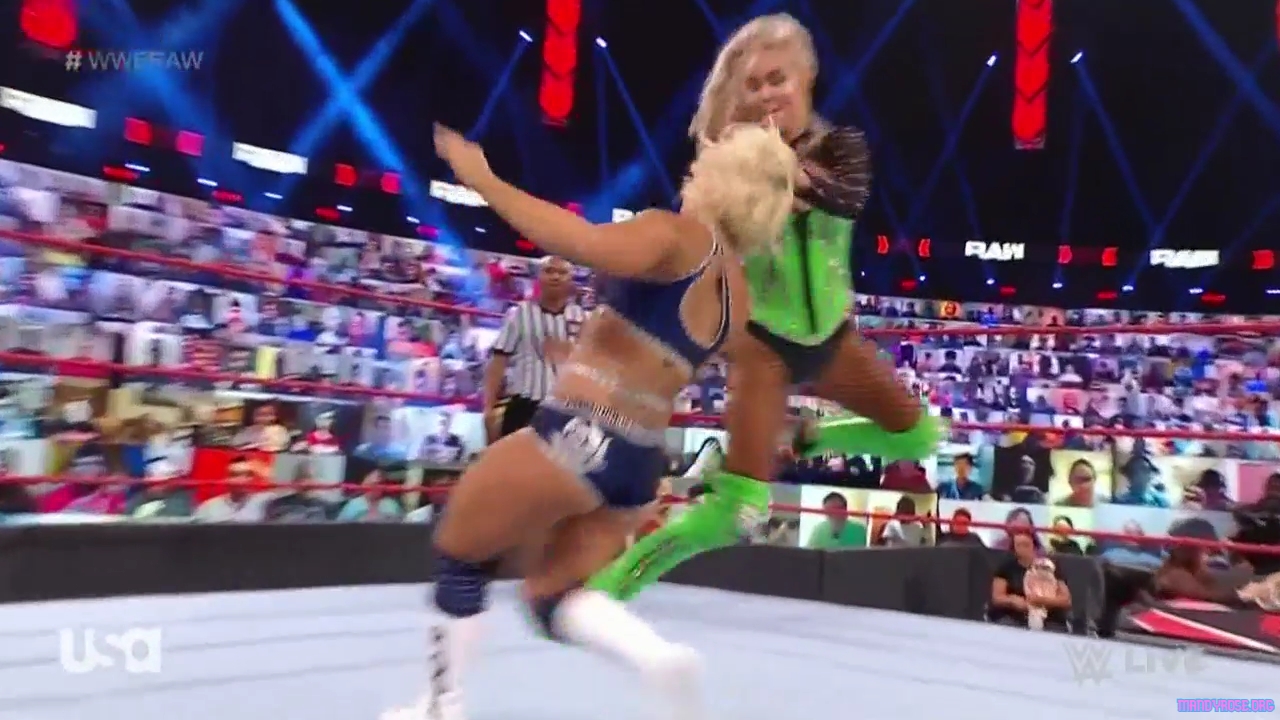 WWE_Monday_Night_Raw_2021_03_15_720p_HDTV_x264-NWCHD_mp40355.jpg