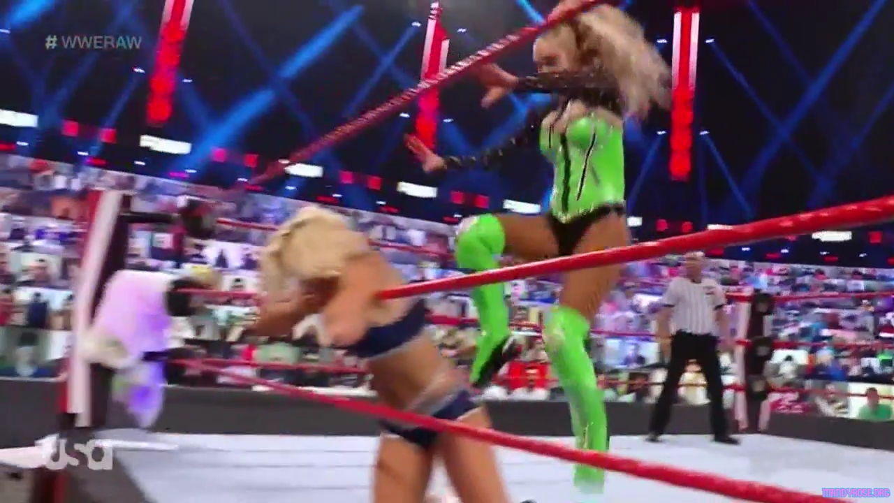 WWE_Monday_Night_Raw_2021_03_15_720p_HDTV_x264-NWCHD_mp40376.jpg