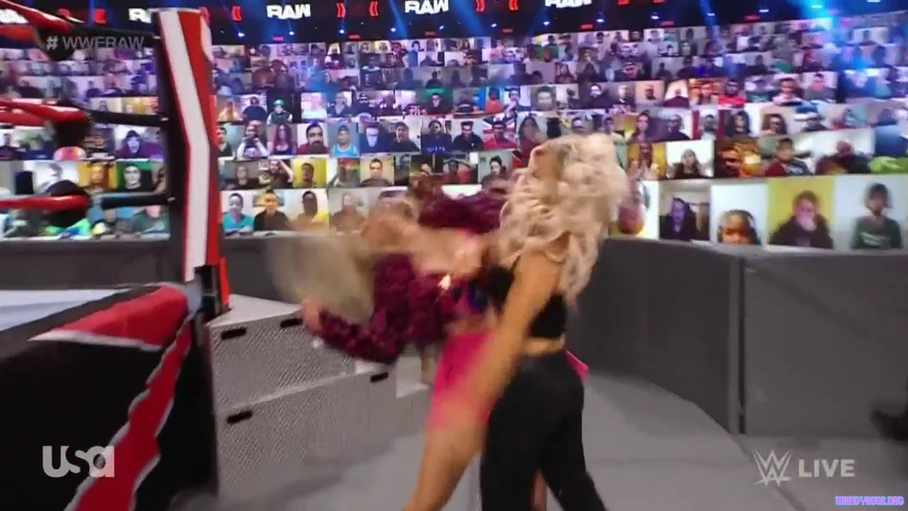 WWE_Monday_Night_Raw_2021_03_29_720p_HDTV_x264-NWCHD_mp40169.jpg