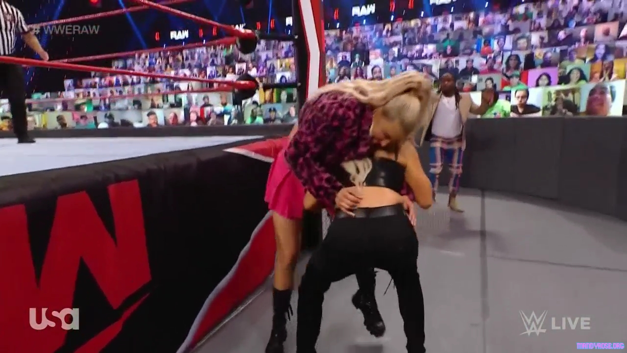 WWE_Monday_Night_Raw_2021_03_29_720p_HDTV_x264-NWCHD_mp40172.jpg