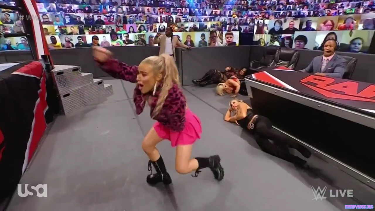 WWE_Monday_Night_Raw_2021_03_29_720p_HDTV_x264-NWCHD_mp40187.jpg