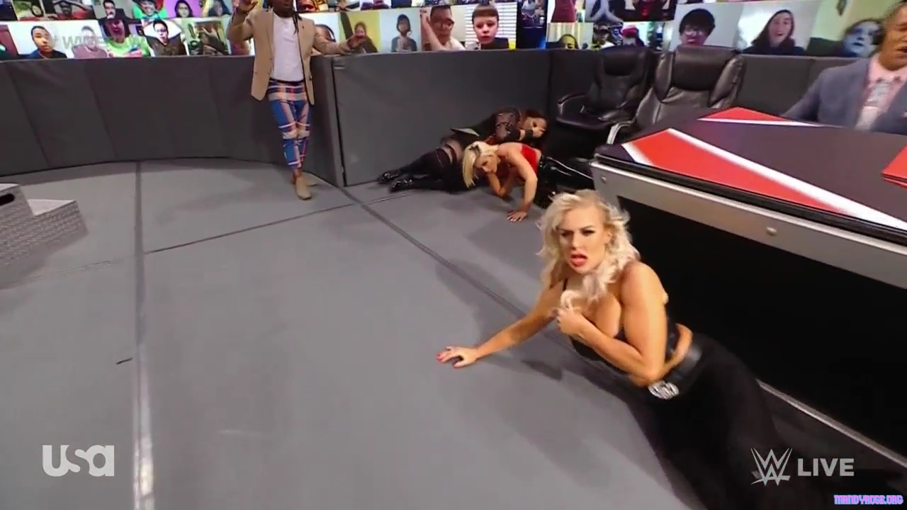 WWE_Monday_Night_Raw_2021_03_29_720p_HDTV_x264-NWCHD_mp40189.jpg