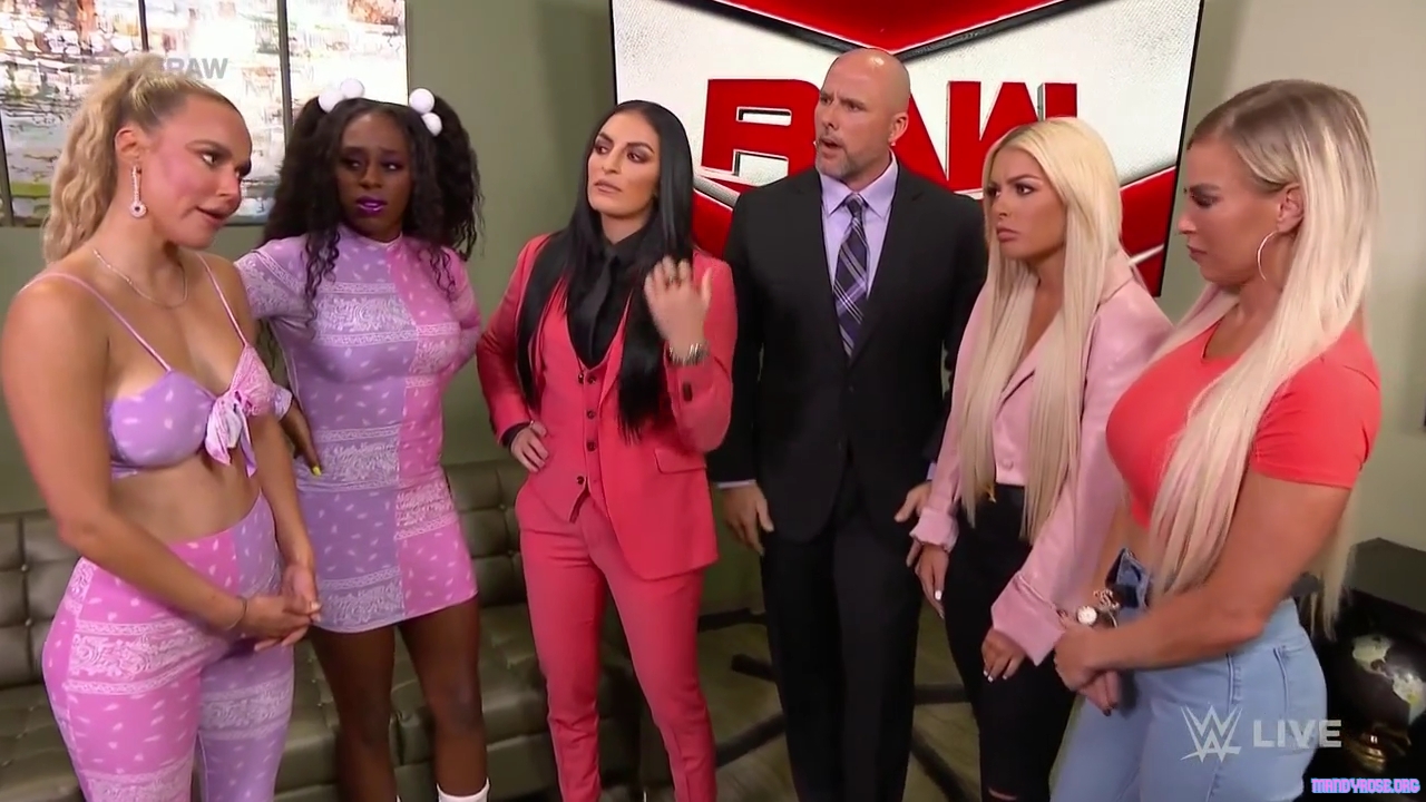 WWE_Monday_Night_Raw_2021_05_17_720p_HDTV_x264-NWCHD_mp40039.jpg