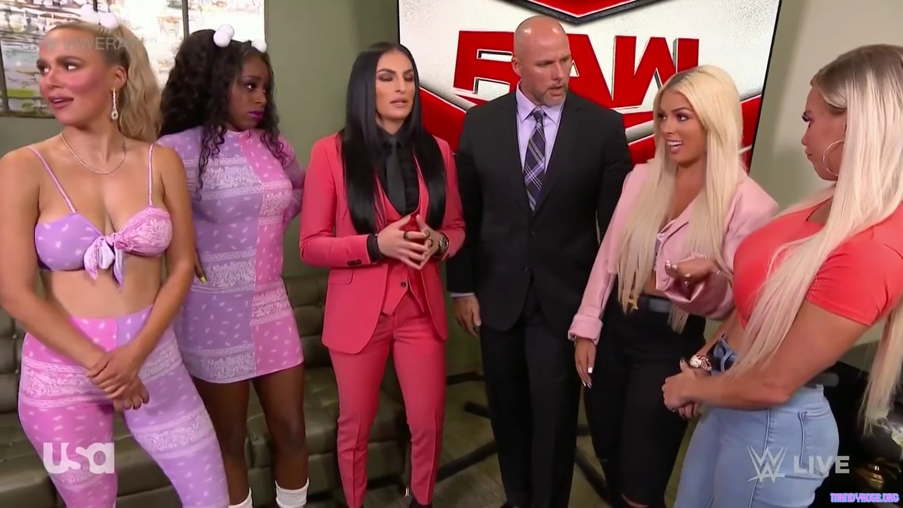 WWE_Monday_Night_Raw_2021_05_17_720p_HDTV_x264-NWCHD_mp40044.jpg