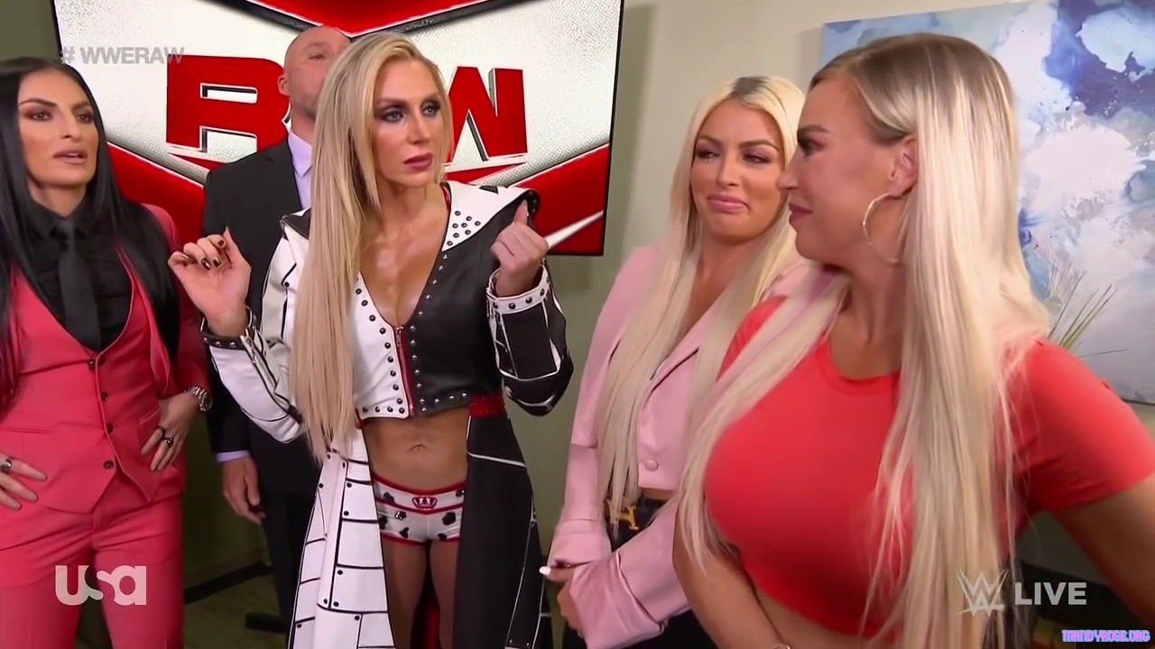 WWE_Monday_Night_Raw_2021_05_17_720p_HDTV_x264-NWCHD_mp40078.jpg